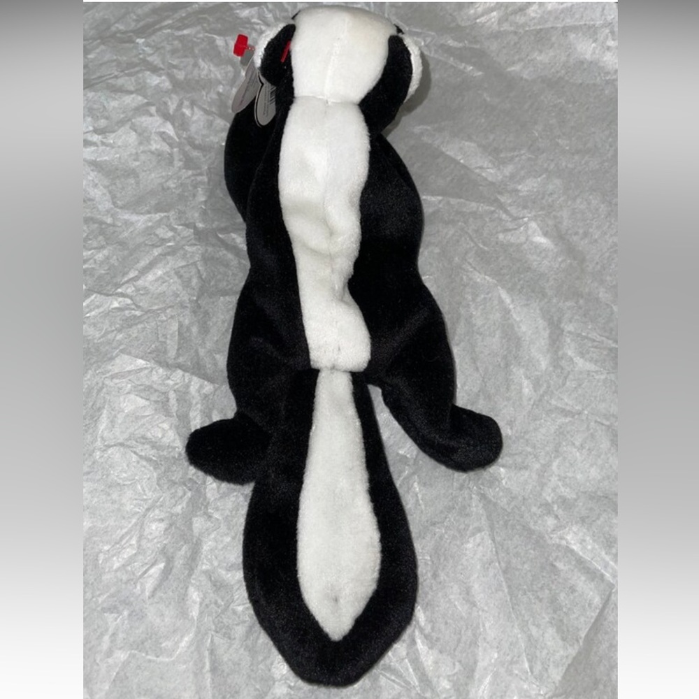 STINKY | Vtg Ty Original Beanie Baby 1995 Stinky the Skunk - Picture 4 of 9